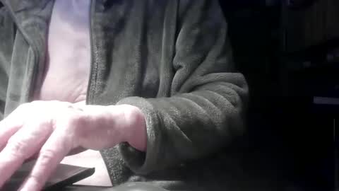 Snapshot of cd_99 chatting on February 19, 9:36 pm cd_99 online show from February 19, 9:36 pm