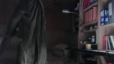 Snapshot of cd_99 chatting on October 29, 9:05 pm cd_99 online show from October 29, 9:05 pm