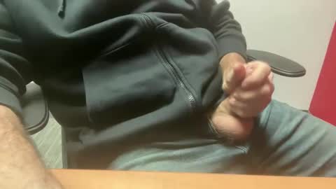 Snapshot of cdndad chatting on November 18, 10:14 pm cdndad online show from November 18, 10:14 pm