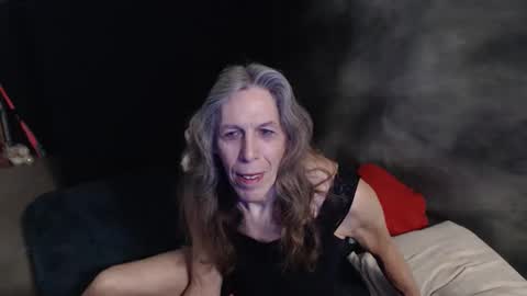 Jackie online show from May 5, 9:39 am