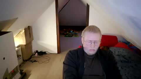 Snapshot of cebas chatting on February 17, 12:16 pm cebas online show from February 17, 12:16 pm