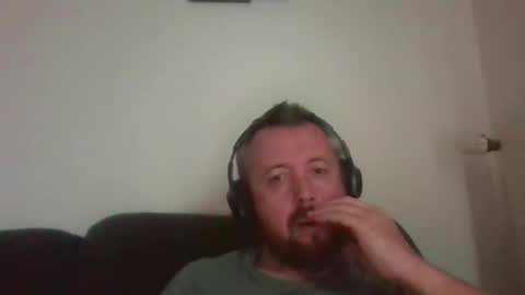 Snapshot of cebcool chatting on November 15, 8:11 am Sb online show from November 15, 8:11 am