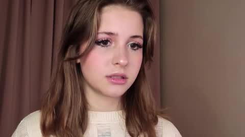 Lina  online show from March 5, 7:10 pm