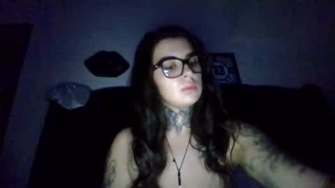 ceceluv27 online show from November 8, 4:45 am