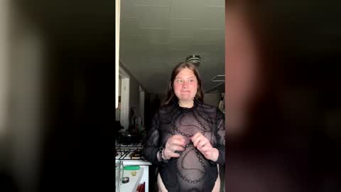 cecerose813 online show from April 16, 9:39 pm