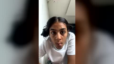ceci1218 online show from June 18, 7:07 pm
