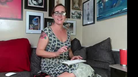 Cecily Saint Claire online show from October 2, 12:23 pm