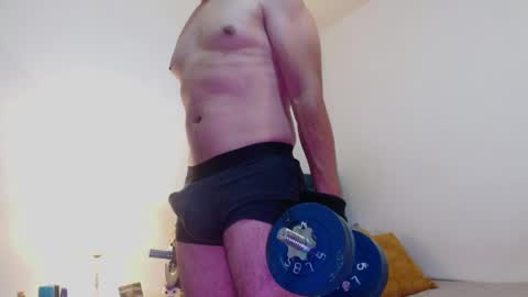 Snapshot of cedrixx10 chatting on June 5, 9:42 pm Cedrixx10 online show from June 5, 9:42 pm