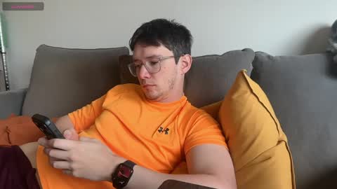 Snapshot of ceedm91 chatting on May 2, 2:44 pm ceedm91 online show from May 2, 2:44 pm