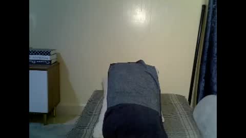 Snapshot of ceepretty chatting on September 17, 5:53 am santana online show from September 17, 5:53 am