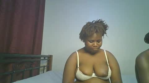 ceepretty25 online show from February 7, 11:47 am