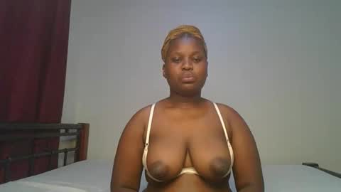 ceepretty25 online show from February 18, 10:17 pm