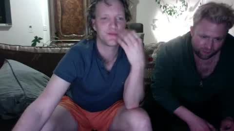 Snapshot of ceezeee chatting on December 28, 3:58 am ceezeee online show from December 28, 3:58 am