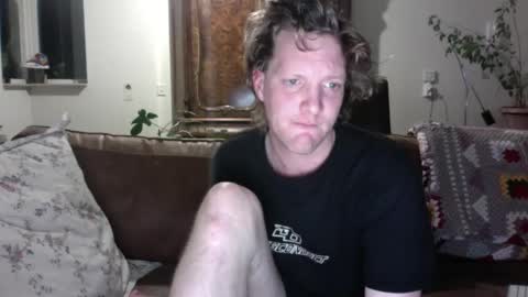 Snapshot of ceezeee chatting on December 29, 5:10 am ceezeee online show from December 29, 5:10 am