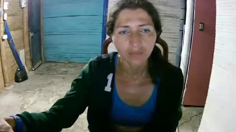 Snapshot of celeste198694 chatting on February 5, 11:39 pm celeste198694 online show from February 5, 11:39 pm