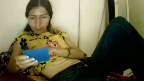 Snapshot of celeste198694 chatting on May 21, 3:19 pm celeste198694 online show from May 21, 3:19 pm