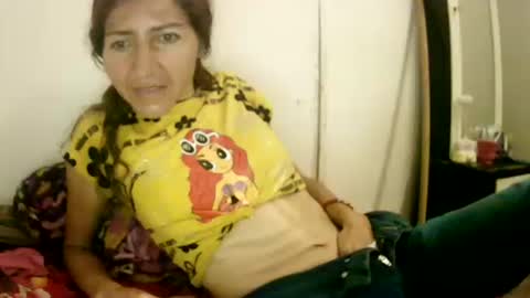 Snapshot of celeste198694 chatting on May 22, 4:01 pm celeste198694 online show from May 22, 4:01 pm