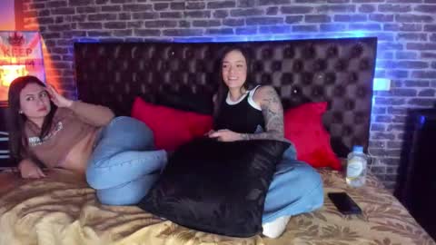 celeste_starsss online show from February 10, 9:02 am