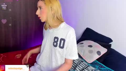 Snapshot of celestepaige__ chatting on December 20, 10:06 pm Celeste online show from December 20, 10:06 pm