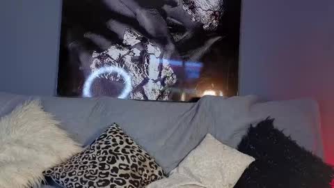 Sara online show from November 17, 6:57 pm