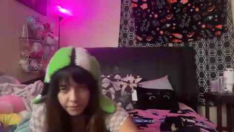 celestialillusions777 online show from October 22, 7:08 am