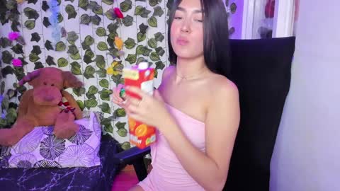 Snapshot of celestinepurple chatting on December 1, 8:09 pm Celestineeeeee online show from December 1, 8:09 pm