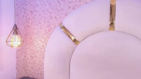 Snapshot of celestte_sm chatting on July 2, 6:58 pm celestte_sm online show from July 2, 6:58 pm
