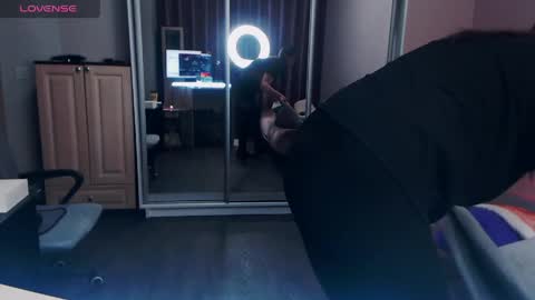 Snapshot of celine_faer1 chatting on May 13, 3:53 pm Celine online show from May 13, 3:53 pm