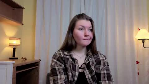 Snapshot of celineswiatkowski chatting on February 9, 5:17 pm Nina online show from February 9, 5:17 pm