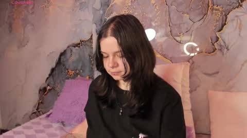 Hello guys my name is Sofi and Lizzie and  Vanessa online show from February 2, 2:32 am