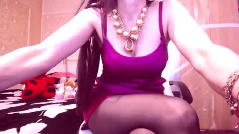 Cerise online show from February 3, 6:40 am