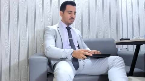 Cesar online show from February 9, 3:05 pm