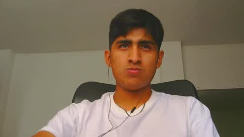 Snapshot of cesarex148 chatting on December 17, 6:53 pm Cesar online show from December 17, 6:53 pm