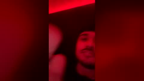 Snapshot of cezarthebreeder chatting on February 21, 11:44 am cezarthebreeder online show from February 21, 11:44 am