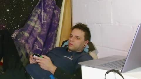 cguffey2284 online show from January 29, 1:27 am