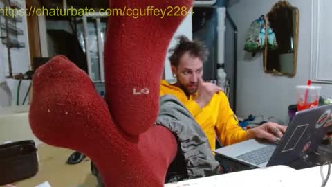 cguffey2284 online show from December 18, 4:29 am