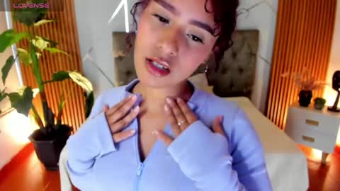 Snapshot of chaarlottee_69 chatting on November 29, 8:56 pm CHAARLOTTEE online show from November 29, 8:56 pm