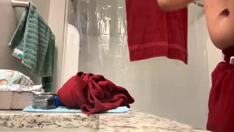 Chuck online show from October 9, 3:32 pm