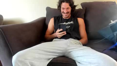 Snapshot of chadpowerz chatting on November 4, 7:46 pm Lydong online show from November 4, 7:46 pm