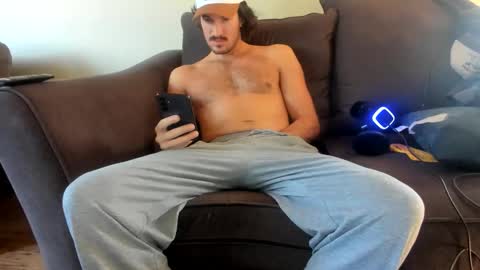 Snapshot of chadpowerz chatting on November 5, 7:14 pm Lydong online show from November 5, 7:14 pm