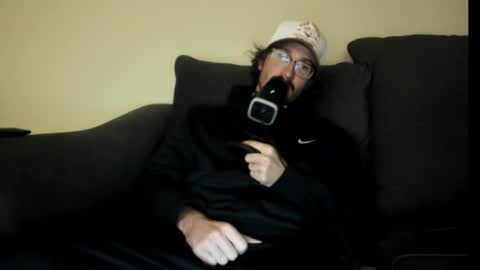 Snapshot of chadpowerz chatting on November 7, 2:00 am Lydong online show from November 7, 2:00 am