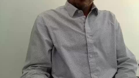 Snapshot of chagaschoo chatting on October 29, 6:42 pm Chags online show from October 29, 6:42 pm