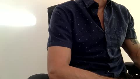 Snapshot of chagaschoo chatting on November 6, 4:30 pm Chags online show from November 6, 4:30 pm