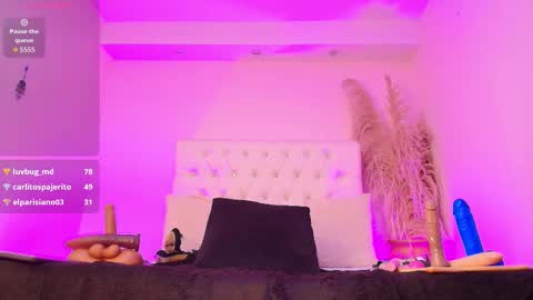 Snapshot of chalotte_grey chatting on December 2, 10:09 am Charlotte Grey online show from December 2, 10:09 am