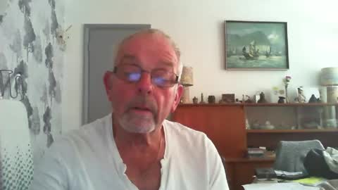 Snapshot of champers37 chatting on June 26, 10:08 am Champers online show from June 26, 10:08 am