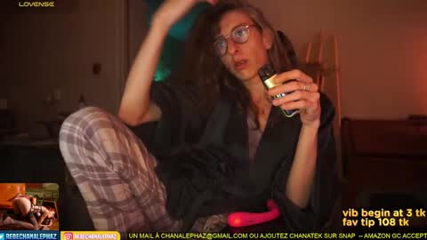 Snapshot of chanalephaz chatting on December 2, 11:18 pm Rebecca online show from December 2, 11:18 pm