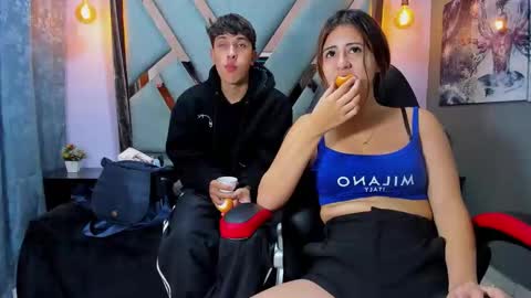 Chanellandmax online show from November 30, 1:26 pm