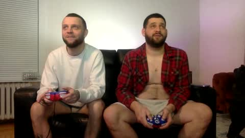 Snapshot of change340 chatting on January 30, 1:44 am TATS AND TANNED online show from January 30, 1:44 am