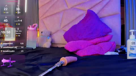 Snapshot of channel_guss chatting on February 1, 3:18 pm Channel Guss online show from February 1, 3:18 pm