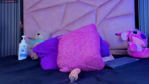 Snapshot of channel_guss chatting on March 10, 2:59 pm Channel Guss online show from March 10, 2:59 pm